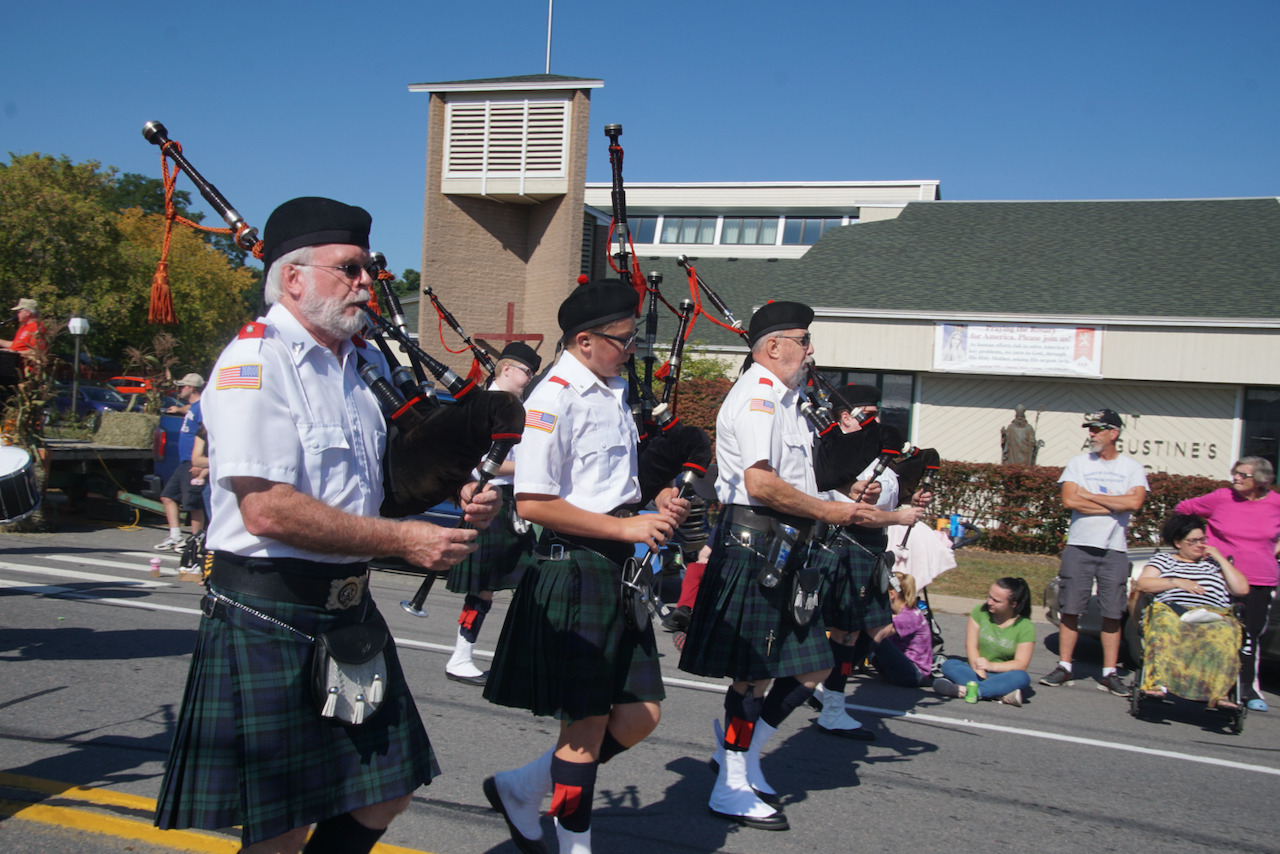 Mark Your Calendars for the APPLEFEST The Peru Gazette
