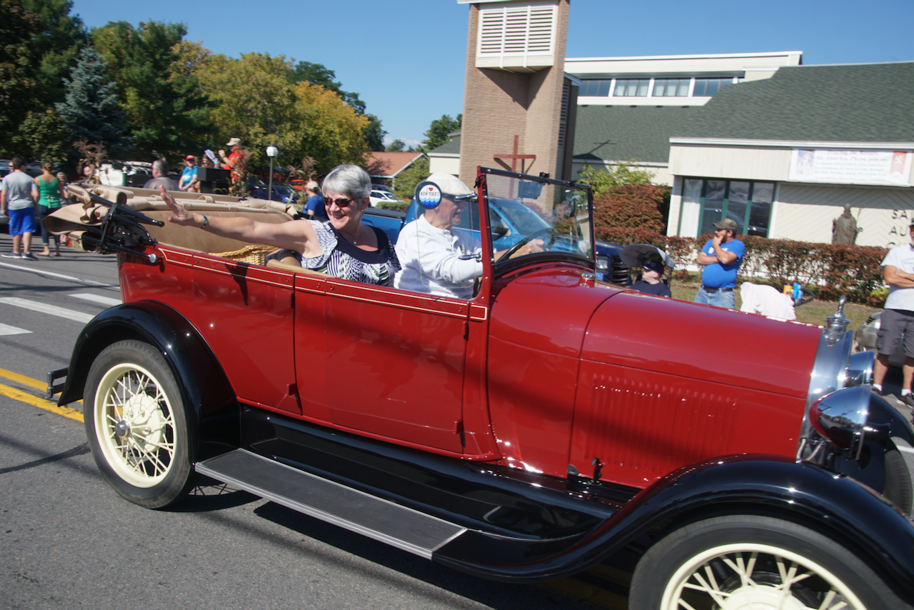 Mark Your Calendars for the APPLEFEST The Peru Gazette